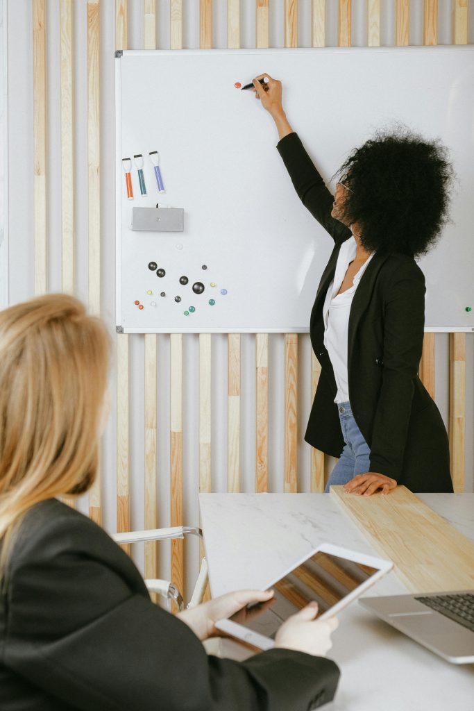 Micro-Coaching in High-Authority Environments